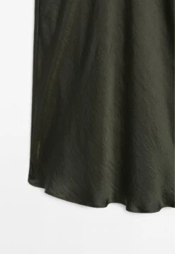 Massimo Dutti LONG SATIN - Maxi Skirt - Mottled Dark Green -Massimo Dutti Shop 43de38cdb4fb445b91a482eff3baad78