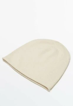 Massimo Dutti Beanie - Beige -Massimo Dutti Shop 4420ab934e5647e49eee05815de17fc8