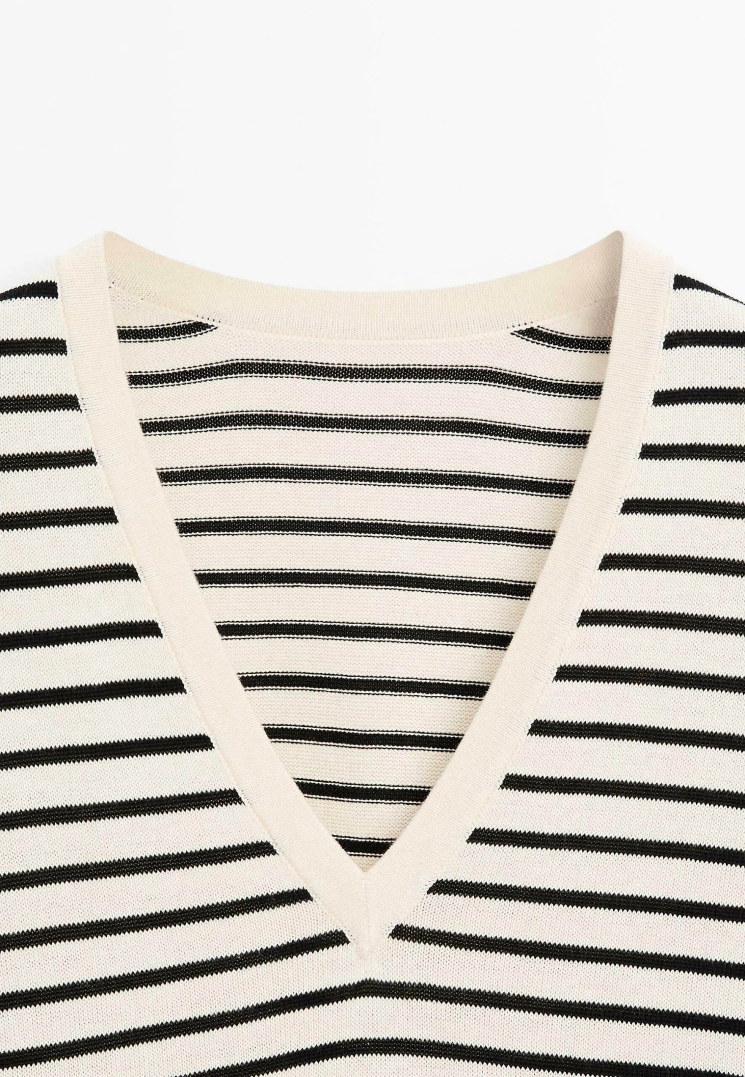 Massimo Dutti STRIPED V-NECK - Print T-shirt - Dark Blue 11 Massimo Dutti STRIPED V-NECK - Print T-shirt - Dark Blue - Image 9