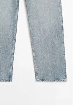 Massimo Dutti HIGH-WAIST STRAIGHT-LEG - Straight Leg Jeans - Light Blue 18 Massimo Dutti HIGH-WAIST STRAIGHT-LEG - Straight Leg Jeans - Light Blue -Massimo Dutti Shop 47ce6439e2e84aec86e72d09b00aba5b