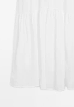Massimo Dutti LONG CONTRAST V-NECK - Maxi Dress - White 21 Massimo Dutti LONG CONTRAST V-NECK - Maxi Dress - White -Massimo Dutti Shop 47f5787f51fb4aa6949bb539116ad218