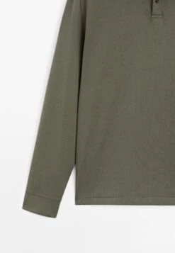 Massimo Dutti DISTRESSED-EFFECT POLO NECK - Long Sleeved Top - Khaki 19 Massimo Dutti DISTRESSED-EFFECT POLO NECK - Long Sleeved Top - Khaki -Massimo Dutti Shop 48003ec422614acbb0873f8da9761d73