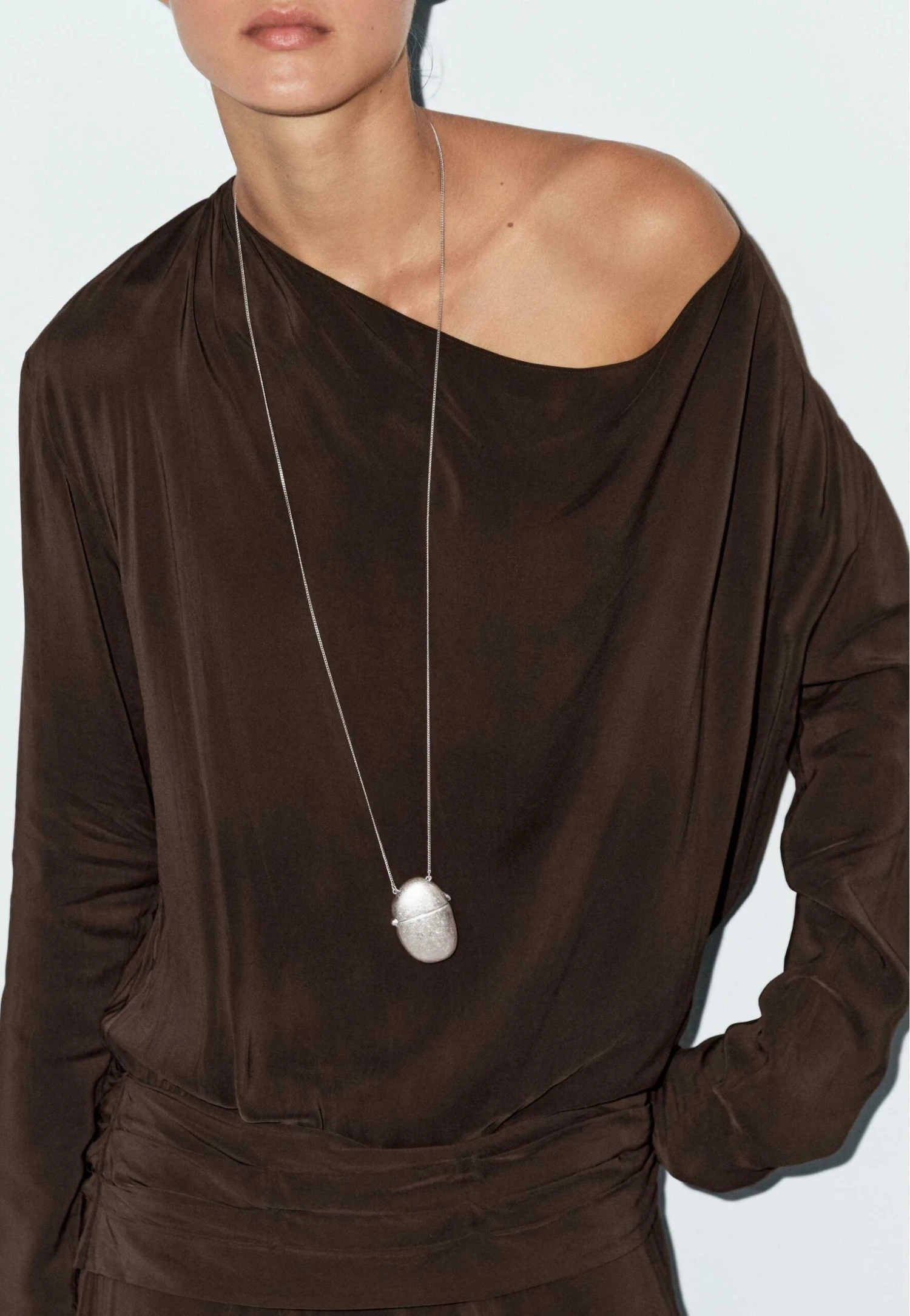 Massimo Dutti LONG FLOWING WITH DRAPED SASH BELT - Maxi Dress - Brown 6 Massimo Dutti LONG FLOWING WITH DRAPED SASH BELT - Maxi Dress - Brown - Image 4