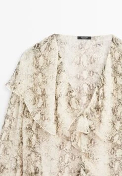 Massimo Dutti SNAKESKIN PRINT GARMENT WITH RUFFLES - Blouse - Beige 19 Massimo Dutti SNAKESKIN PRINT GARMENT WITH RUFFLES - Blouse - Beige -Massimo Dutti Shop 4869bda1fb5248a7949434205613b307