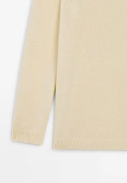 Massimo Dutti OVERSIZE V-NECK - Jumper - Light Yellow -Massimo Dutti Shop 4877b35be40544c08f969ee6e41ccfd3