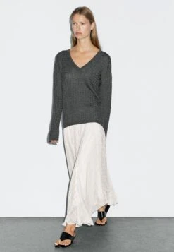 Massimo Dutti V-NECK WITH BRAIDED DETAIL - Jumper - Grey