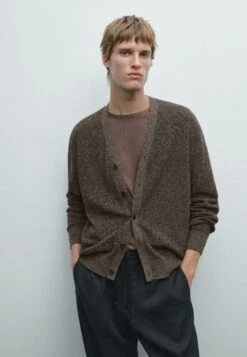 Massimo Dutti BUTTONED MOULINÉ V-NECK - Cardigan - Dark Brown