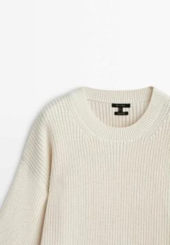 Massimo Dutti Purl With Stripes And Side Buttons - Jumper 18 Massimo Dutti Purl With Stripes And Side Buttons - Jumper -Massimo Dutti Shop 48c735be7f2047d0a2673f9717a7fe45