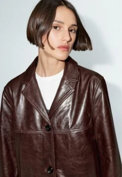 Massimo Dutti LONG NAPPA FINISH - Leather Jacket - Bordeaux -Massimo Dutti Shop 49053e864d75464d9c2f96b8a9e04844