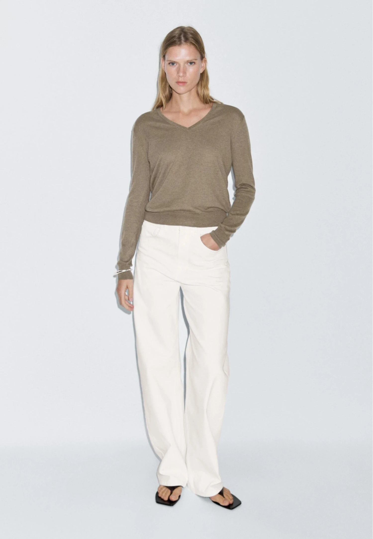 Massimo Dutti LONG SLEEVES WITH V-NECK - Jumper - Green 4 Massimo Dutti LONG SLEEVES WITH V-NECK - Jumper - Green - Image 2