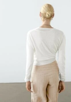 Massimo Dutti CREW NECK - Jumper - White -Massimo Dutti Shop 49e15db7254e4ff682b11c6bd14805ae