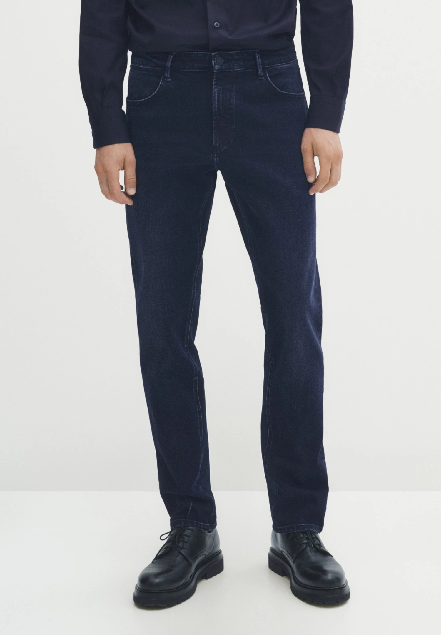 Massimo Dutti Straight Leg Jeans - Blue 3 Massimo Dutti Straight Leg Jeans - Blue