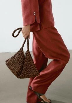 Massimo Dutti WIDE V-NECK WITH LONG SLEEVE - Blouse - Red -Massimo Dutti Shop 4a0de0c0c36747acb1dd6da758911f4f