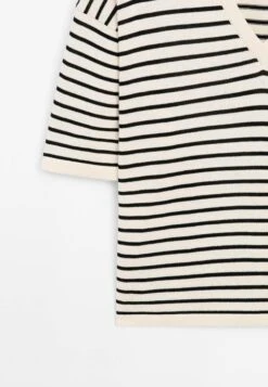 Massimo Dutti STRIPED V-NECK - Print T-shirt - Dark Blue 18 Massimo Dutti STRIPED V-NECK - Print T-shirt - Dark Blue -Massimo Dutti Shop 4a2b83df53e340afae3997be7856e857