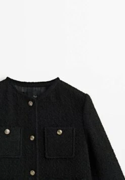 Massimo Dutti Textured Cropped With Four Pockets - Summer Jacket - Black 19 Massimo Dutti Textured Cropped With Four Pockets - Summer Jacket - Black -Massimo Dutti Shop 4a4974898b1a4e17a3e271865762dd64