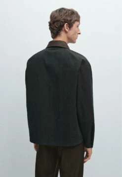 Massimo Dutti CONTRAST COLLAR WITH BUTTONS - Light Jacket - Dark Blue 15 Massimo Dutti CONTRAST COLLAR WITH BUTTONS - Light Jacket - Dark Blue -Massimo Dutti Shop 4c679307cf4148e3b14fa2379522ac13