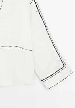 Massimo Dutti LOOSE-FITTING GARMENT WITH CONTRAST DETAILS - Blouse - White -Massimo Dutti Shop 4c70c7bf2b884dcbb1e4a8cb10f72036