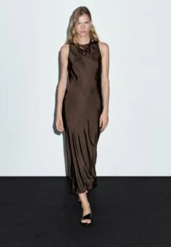 Massimo Dutti LONG HALTER NECK - Day Dress - Mottled Dark Brown 16 Massimo Dutti LONG HALTER NECK - Day Dress - Mottled Dark Brown -Massimo Dutti Shop 4cdacd408f34490d89a606025c922980
