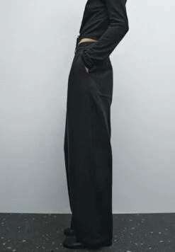Massimo Dutti WIDE-LEG MID-RISE - Trousers - Black -Massimo Dutti Shop 4cebbb0e612f4b318ee0b44fc676eaad