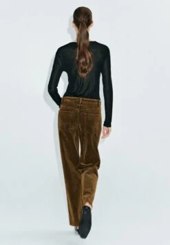 Massimo Dutti Trousers - Mustard Yellow -Massimo Dutti Shop 4d5e734303844536b928068cf54dac7d