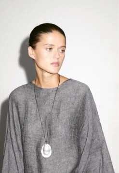 Massimo Dutti SHORT WITH SLEEVE DETAIL - Day Dress - Grey 13 Massimo Dutti SHORT WITH SLEEVE DETAIL - Day Dress - Grey -Massimo Dutti Shop 4ef023a130ab4c3eb4793665b4be1705