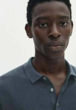 Massimo Dutti Textured Short Sleeve - Polo Shirt - Mottled Dark Blue -Massimo Dutti Shop 4f11522abeaa489eb90a35ada5f616dd