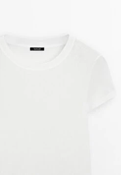 Massimo Dutti TEXTURED CREPE-EFFECT WITH CREW NECK - Basic T-shirt - White 17 Massimo Dutti TEXTURED CREPE-EFFECT WITH CREW NECK - Basic T-shirt - White -Massimo Dutti Shop 4f42dad6db194d5ab675cce9b64db473