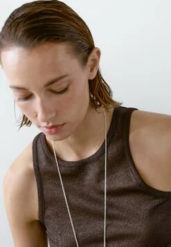 Massimo Dutti ROUND NECK WITH SHIMMERY DETAIL - Top - Brown -Massimo Dutti Shop 4f62b68bd7414ec3a5b3d207b9fd174d