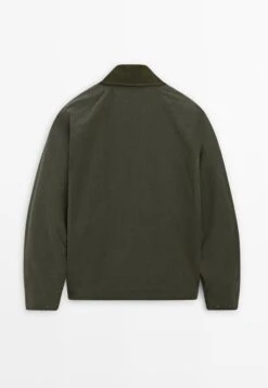 Massimo Dutti CONTRAST COLLAR WITH BUTTONS - Light Jacket - Mottled Dark Green 16 Massimo Dutti CONTRAST COLLAR WITH BUTTONS - Light Jacket - Mottled Dark Green -Massimo Dutti Shop 4f9a02d385db472592acf7e487c8519f