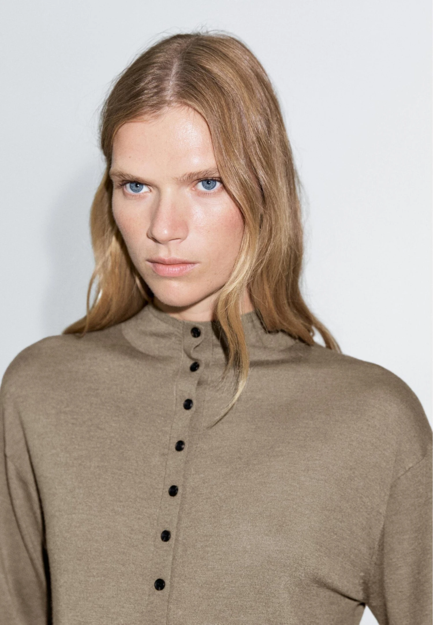 Massimo Dutti BUTTONED WITH MOCK TURTLENECK - Cardigan - Light Green 5 Massimo Dutti BUTTONED WITH MOCK TURTLENECK - Cardigan - Light Green - Image 3