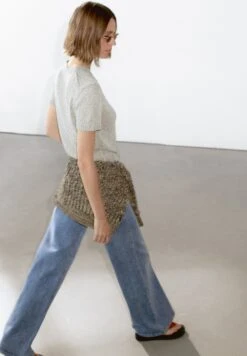 Massimo Dutti V-NECK SHORT SLEEVE WITH FABRIC DETAIL - Jumper - Grey -Massimo Dutti Shop 50bd5884ae804636a90e911984f3950e