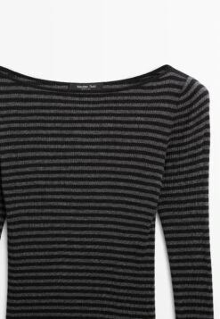 Massimo Dutti STRIPED LONG SLEEVE WITH TRIM DETAIL - Long Sleeved Top - Red -Massimo Dutti Shop 50e18ef9af344132996ba8bed3223825