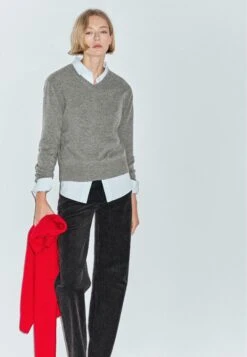 Massimo Dutti V-NECK - Jumper - Grey -Massimo Dutti Shop 512546852ddd4f3b8f919bfbd47658bb