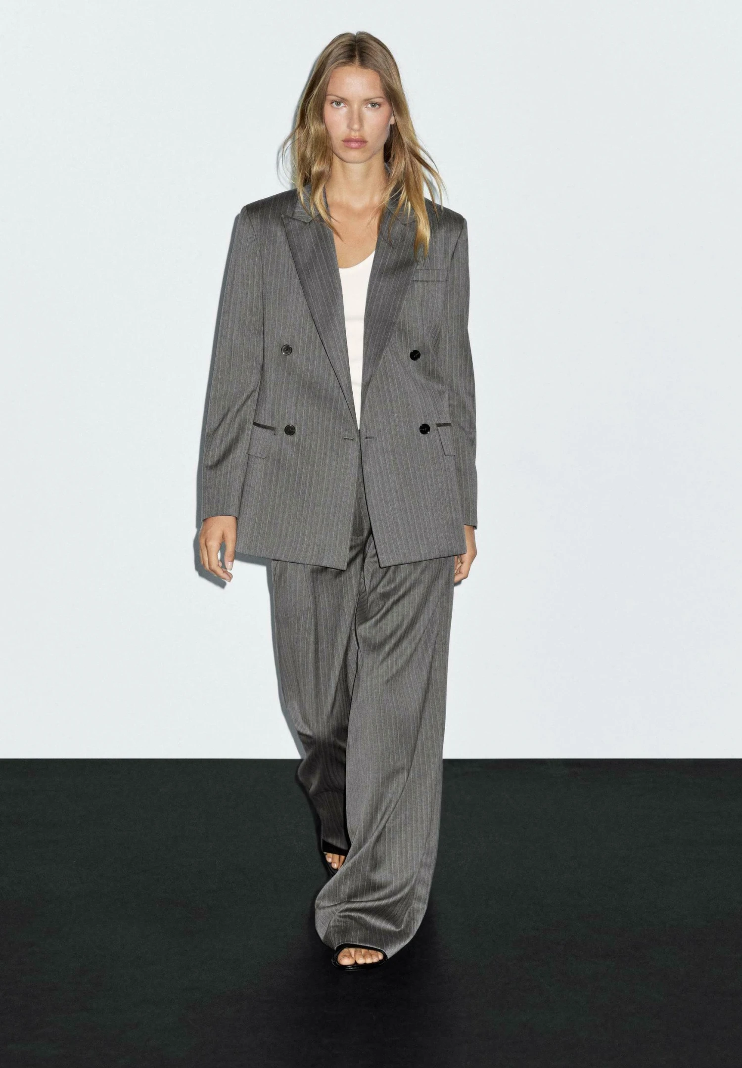 Massimo Dutti DOUBLE-BREASTED PINSTRIPE - Blazer - Grey 4 Massimo Dutti DOUBLE-BREASTED PINSTRIPE - Blazer - Grey - Image 2