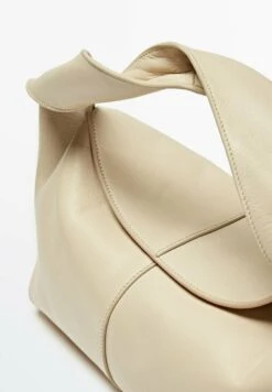 Massimo Dutti Croissant - Handbag - White 11 Massimo Dutti Croissant - Handbag - White -Massimo Dutti Shop 51eb6ad5c2574eeebdd43269f9a6246f