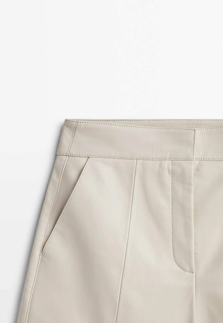 Massimo Dutti Bermuda With Darts - Shorts - White 5 Massimo Dutti Bermuda With Darts - Shorts - White - Image 3