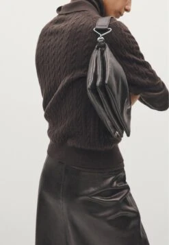 Massimo Dutti WITH COMPARTMENTS - Handbag - Black -Massimo Dutti Shop 52da3ab00f3a44afa8a7cee537004fdb