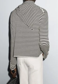 Massimo Dutti STRIPED WITH REMOVABLE BANDANA - Jumper - Beige 12 Massimo Dutti STRIPED WITH REMOVABLE BANDANA - Jumper - Beige -Massimo Dutti Shop 53272dc4c3a545979f0cad055eac8a86