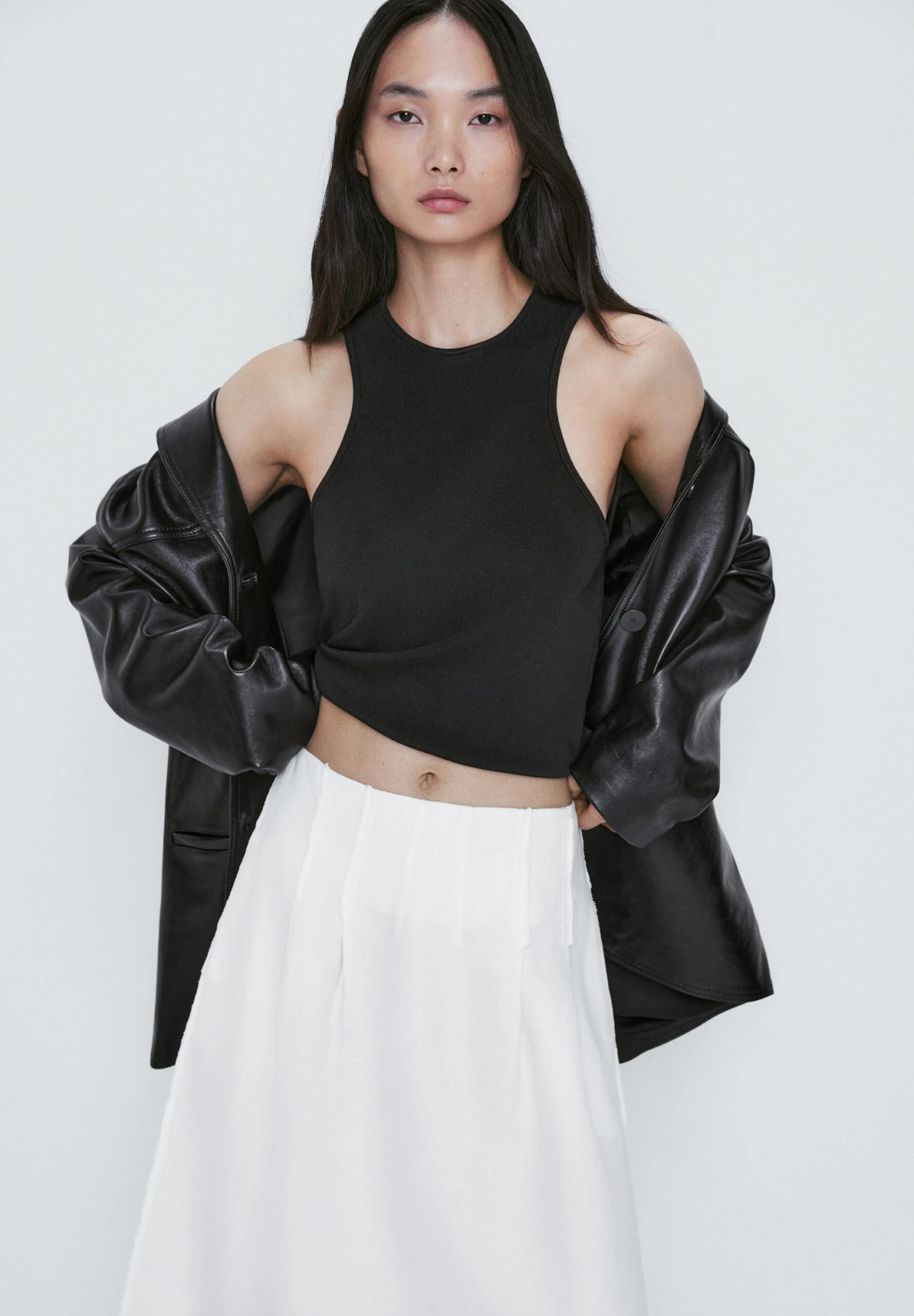 Massimo Dutti Sleeveless- Top - Black 4 Massimo Dutti Sleeveless- Top - Black - Image 2