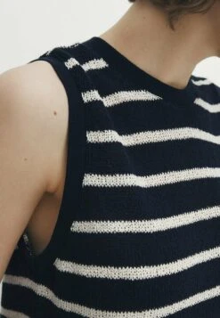 Massimo Dutti Textured Striped Crop - Top - Dark Blue -Massimo Dutti Shop 5445f4d42c8c482c99e13326752a110e