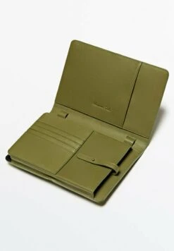 Massimo Dutti Phone Case - Khaki -Massimo Dutti Shop 54706fa1bf6243f196c27d9a8b5a7a57