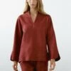 Massimo Dutti WIDE V-NECK WITH LONG SLEEVE - Blouse - Red -Massimo Dutti Shop 550c2eda2f8e4938bde72c76672e4288