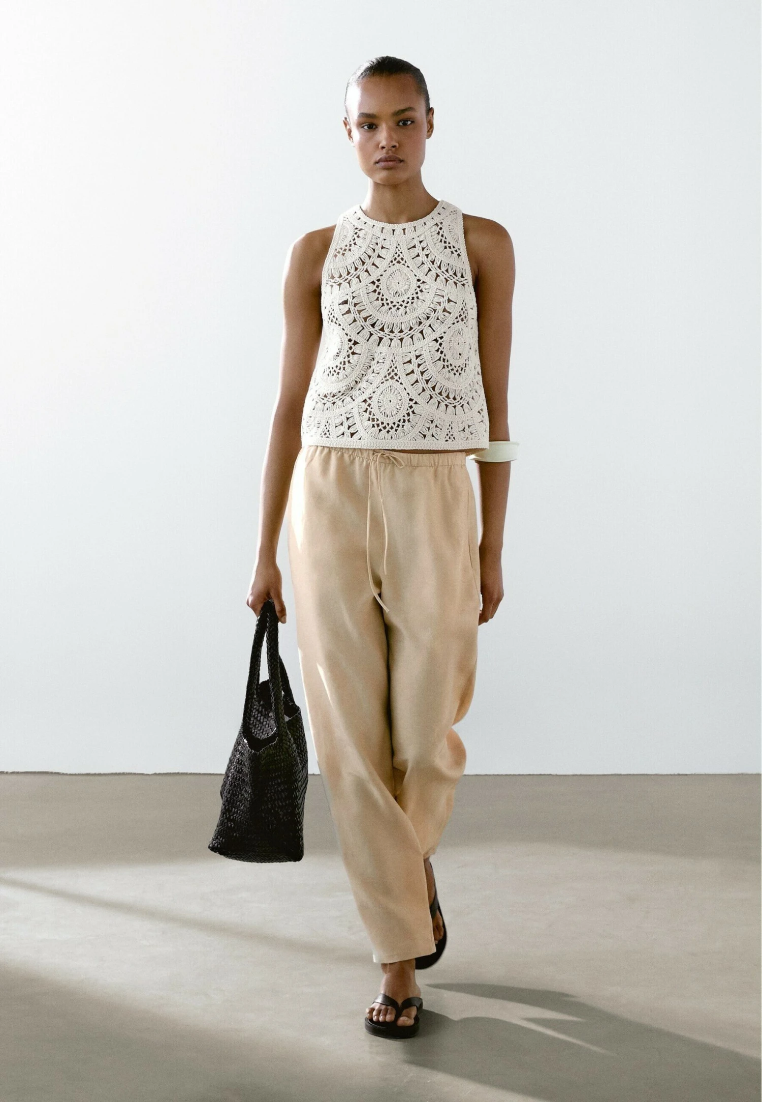 Massimo Dutti FLOWING BARREL FIT - Trousers - Sand 3 Massimo Dutti FLOWING BARREL FIT - Trousers - Sand