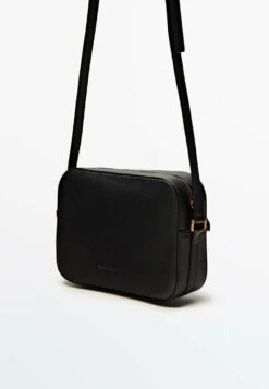 Massimo Dutti Camera Bag - Black -Massimo Dutti Shop 5549ae16eedc4ffa8f3b46db9bc15166