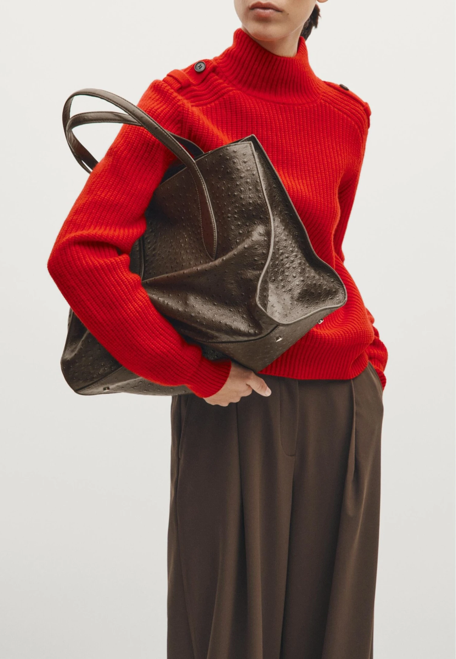 Massimo Dutti ICON MAXI IN TEXTURED - Handbag - Dark Brown 5 Massimo Dutti ICON MAXI IN TEXTURED - Handbag - Dark Brown - Image 3