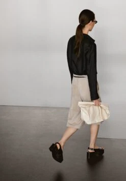 Massimo Dutti LIGHTWEIGHT FLOWING - Button-down Blouse - Black -Massimo Dutti Shop 5578a31ba78e4de993bf002ddf6ca198