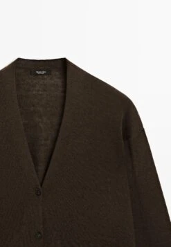 Massimo Dutti LONG V-NECK WITH BUTTONS - Cardigan - Mottled Dark Brown 20 Massimo Dutti LONG V-NECK WITH BUTTONS - Cardigan - Mottled Dark Brown -Massimo Dutti Shop 5663c37d091045a8af4eabd36ce710dc