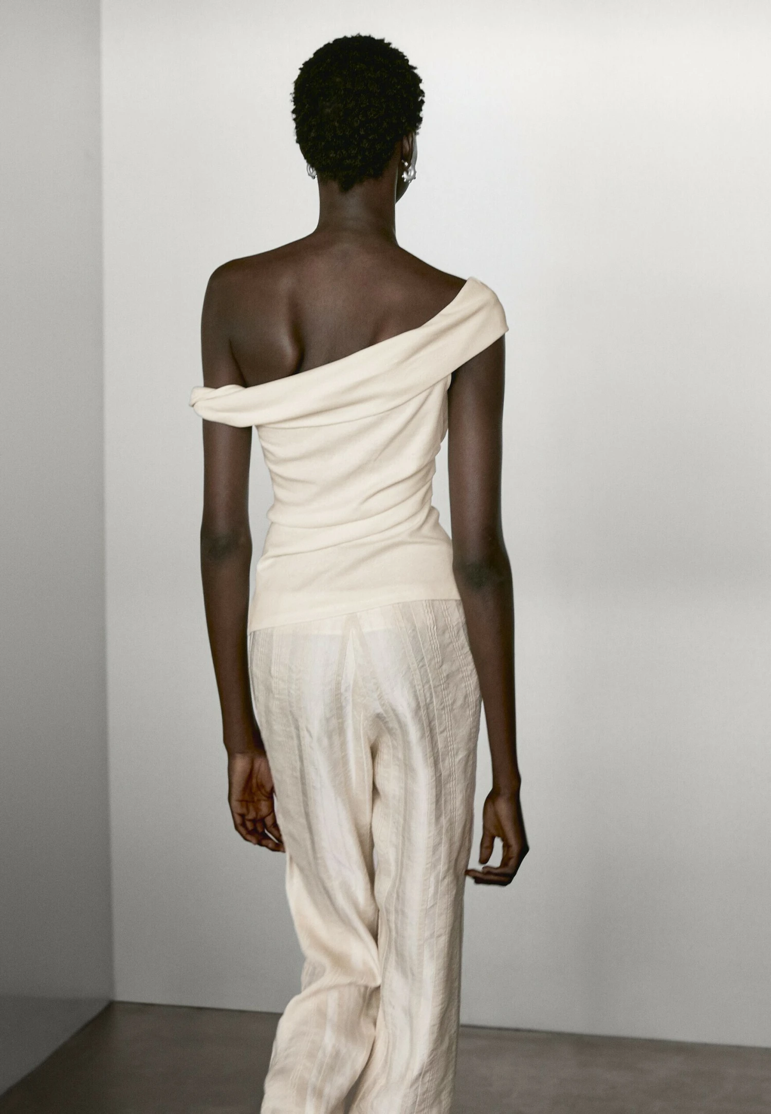 Massimo Dutti DRAPED STRAPLESS NECKLINE - Top - White 5 Massimo Dutti DRAPED STRAPLESS NECKLINE - Top - White - Image 3