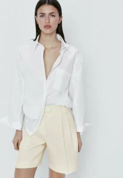 Massimo Dutti Darted Bermuda - Shorts - Beige