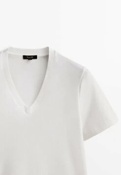 Massimo Dutti Basic T-Shirt - Beige -Massimo Dutti Shop 582a8b8a33d84c2bb2221e40a47c5645